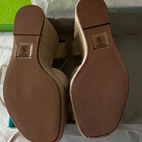 The front is wider than I like. I missed the return window with the store. - Picture 4 of 6